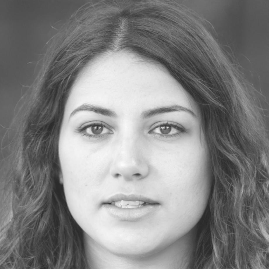 Ritratto di Elena Parisi
